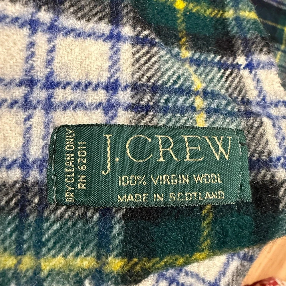 J Crew Scarf Unisex  Green Black Watch Tartan Plaid 100% Wool Made in Scotland